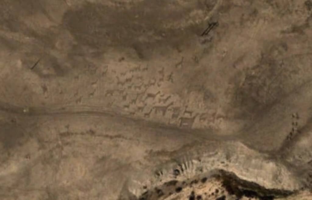 Mysterious Places on Google Earth. Geoglyphs at Tiliviche
