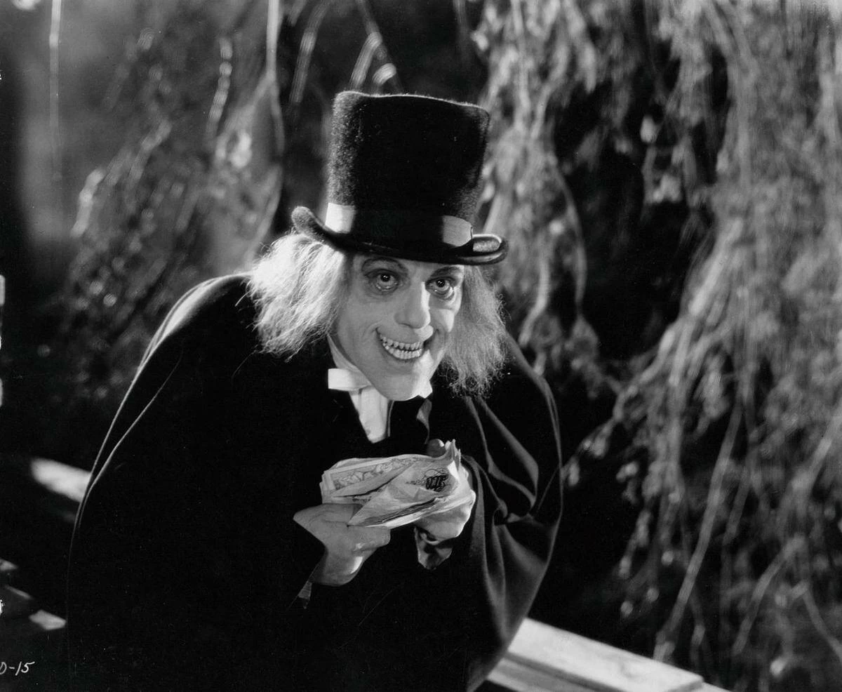 Actor Lon Chaney as the Man in a Beaver Hat.
