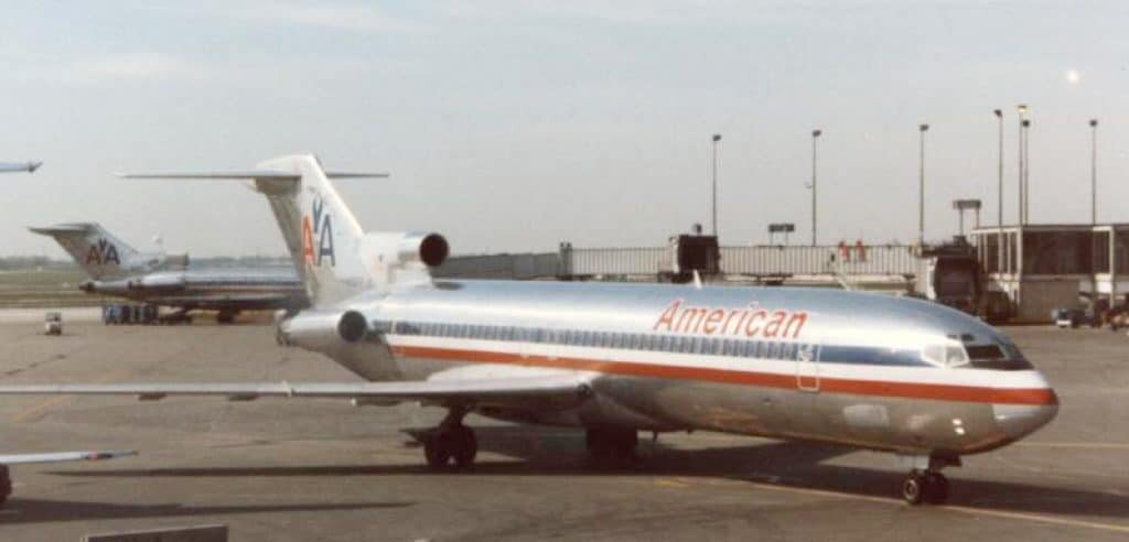 Here is the 727-223 aircraft (N844AA) when it was part of American Airlines. The image was taken at Chicago O'Hare International Airport on 21 May 1989. Image Credit: RuthAS