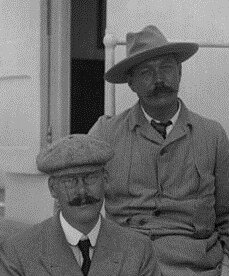 Robinson (L) and Doyle (R). 1900.