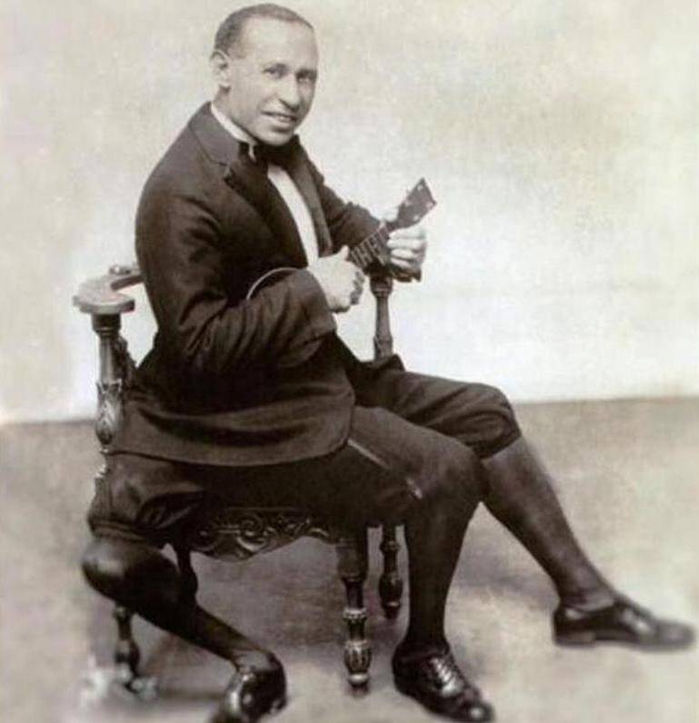 Considered "The King" by his peers, Frank Lentini's career in show business lasted four decades.